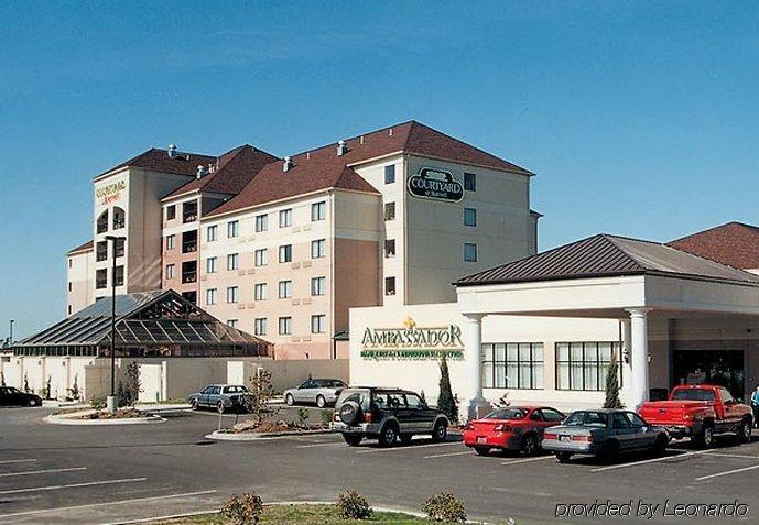 Courtyard By Marriott Erie Ambassador Conference Center Hotel Exterior photo